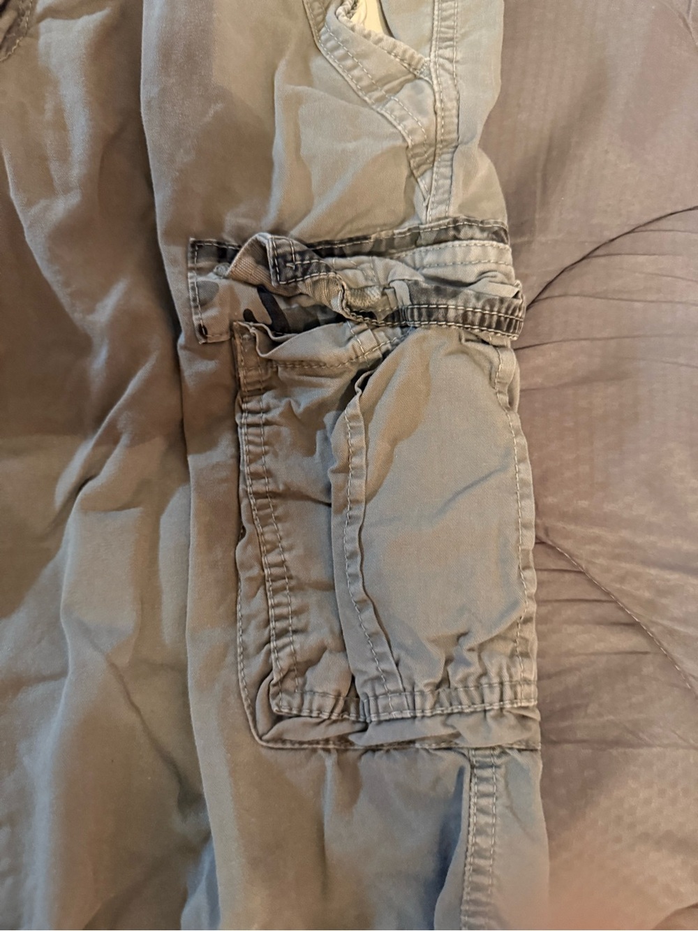 Men's Cargo Shorts in Light Khaki with Utility Pockets